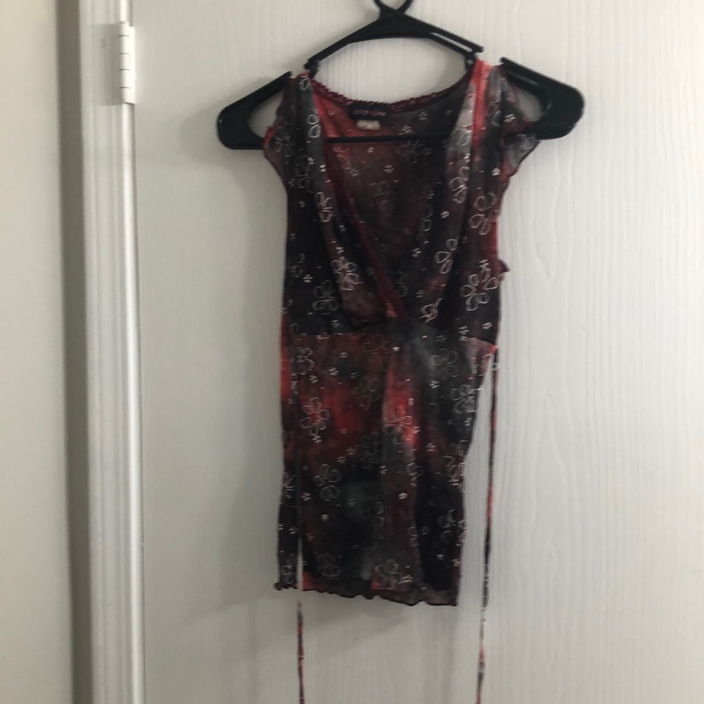Floral red and gray top